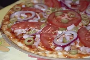 Пицца с ветчиной из готовых коржей: рецепт с пошаговым фото