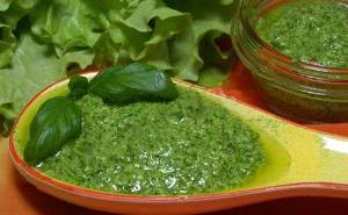 Соус из растительного масла и зелени