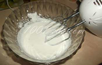 Десерт сметанный «Зебра» с цукатами: рецепт с пошаговым фото