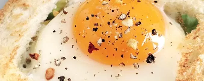 Мегабутерброд с яйцом